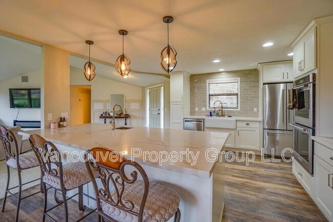 Building Photo - 2208 SE 130th Ave