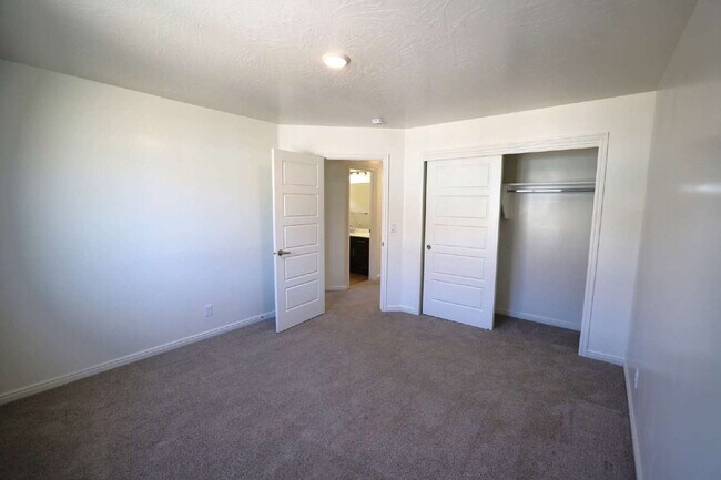 Building Photo - Beautiful 4-Bed, 2.5-Bath Home in Scenic Washington, UT Near Sand Hollow