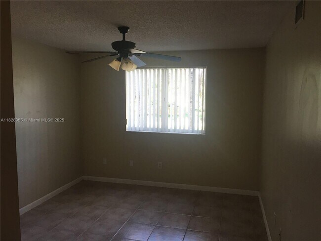 Building Photo - 2600 S University Dr