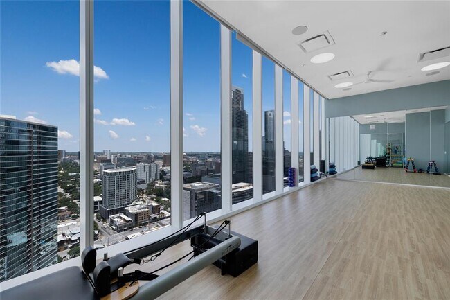 Building Photo - 301 West Ave