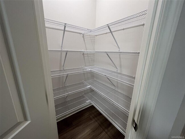 Building Photo - 211 Dawsons Ml Wy