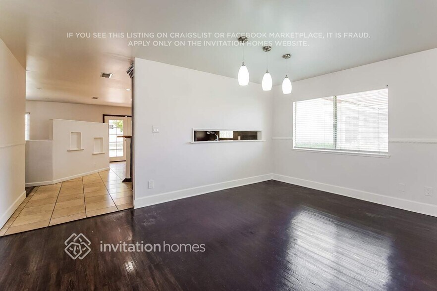 Building Photo - 1752 Willowbrook Ln