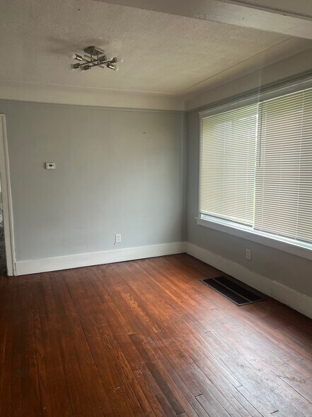 Building Photo - 11327 Littlefield St
