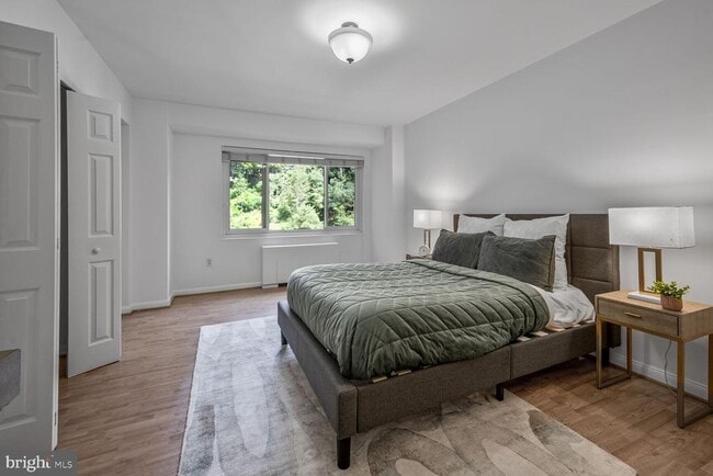 Building Photo - 4201 Cathedral Ave NW