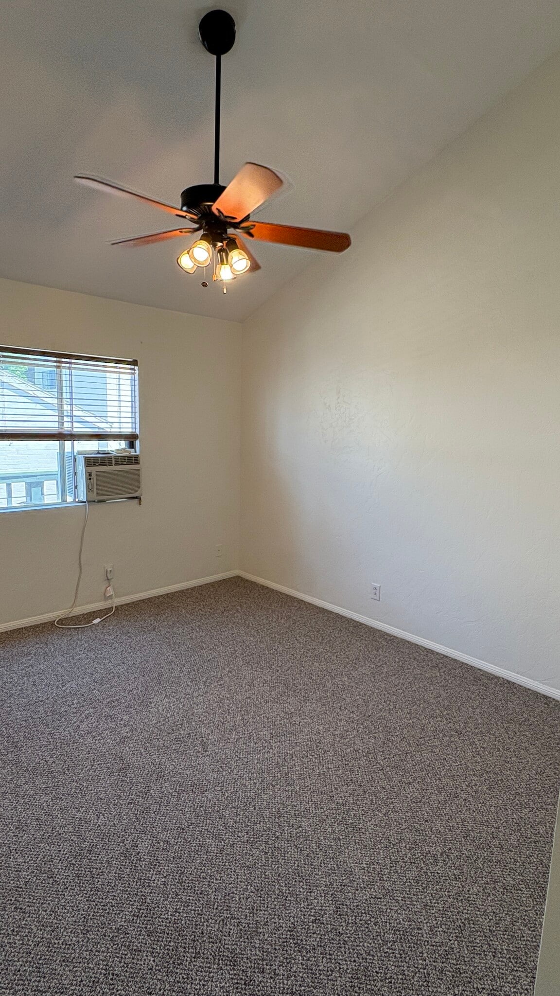 Building Photo - 3865 Albatross St