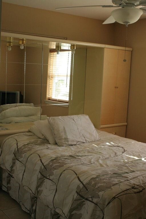 Building Photo - 3722 Laguna Dr