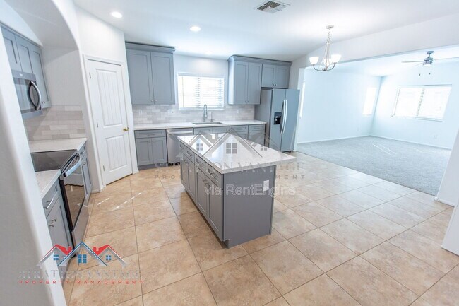 Building Photo - 9096 N 97th Dr