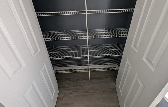 Building Photo - Completely remodeled gem located in the he...