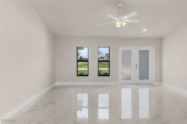 Building Photo - 2510 SW 17th Ave