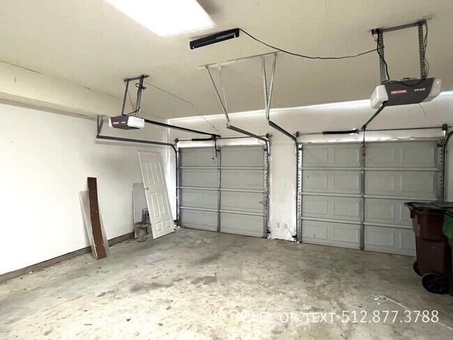 Building Photo - 3102 Dawn Mesa Ct
