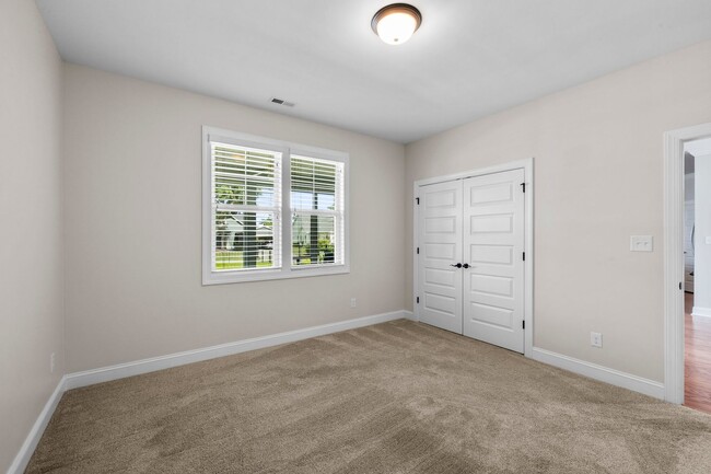 Building Photo - 202 Seagrass Wy