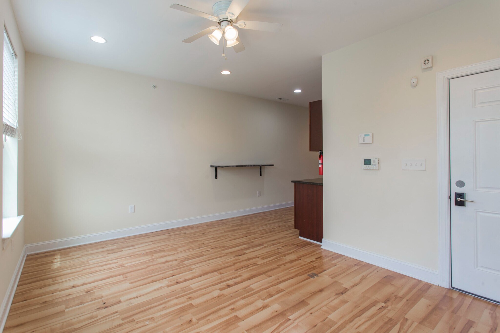 Building Photo - 1933 N 7th St