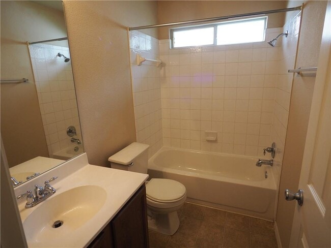 Building Photo - 1705 O'Callahan Dr