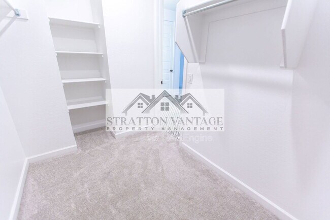 Building Photo - 13413 W Tether Trail