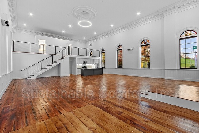 Building Photo - 205 Summer St