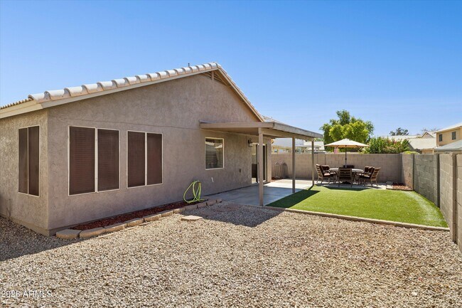 Building Photo - 7415 E Lobo Ave