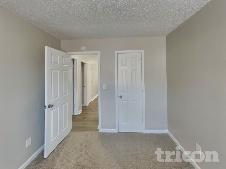 Building Photo - 3634 Silver Springs Ct