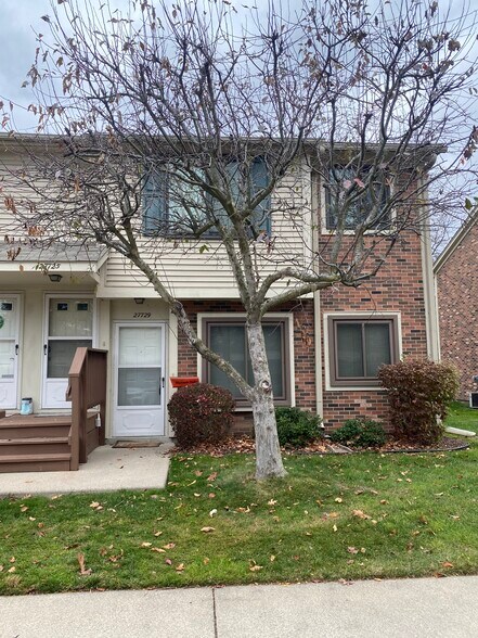 Primary Photo - 27729 Harrison Woods Ln