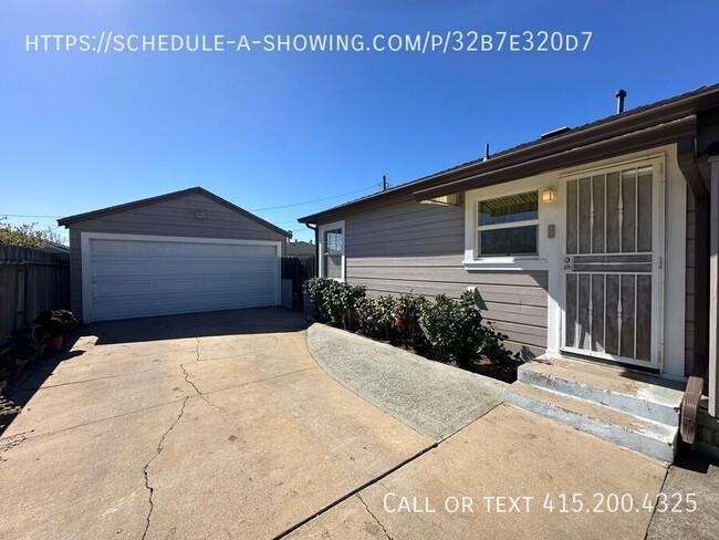 Building Photo - Spacious Two Bedroom Home In North Salinas