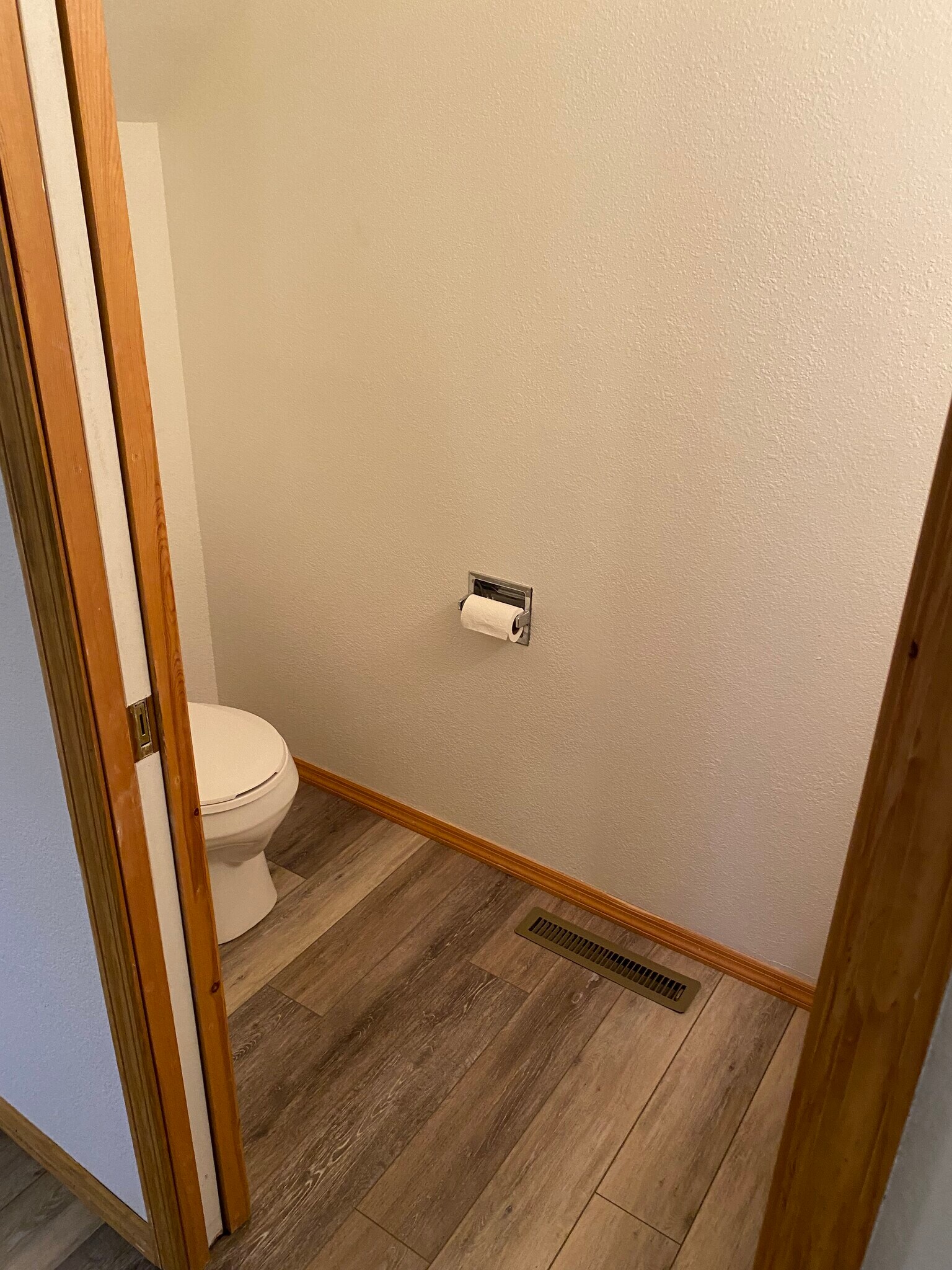 Half Bath - 414 W Babcock St, Unit 1