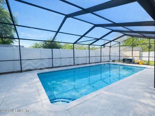 Building Photo - 246 Sara Dr