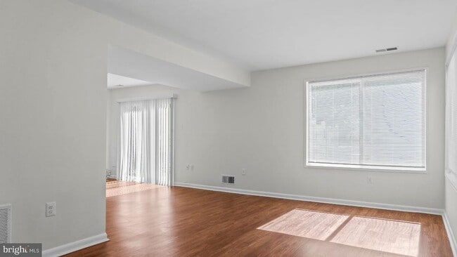 Building Photo - 18531 Bay Leaf Way