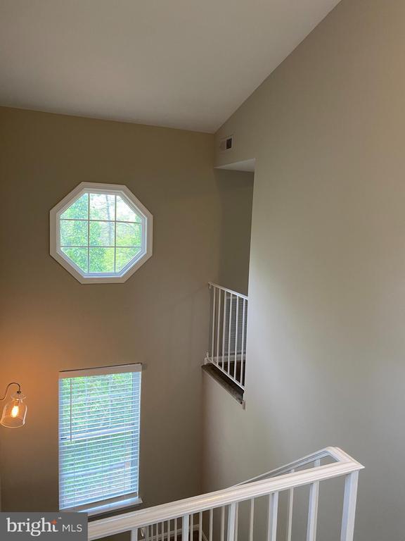 Building Photo - 9949 Grapewood Ct