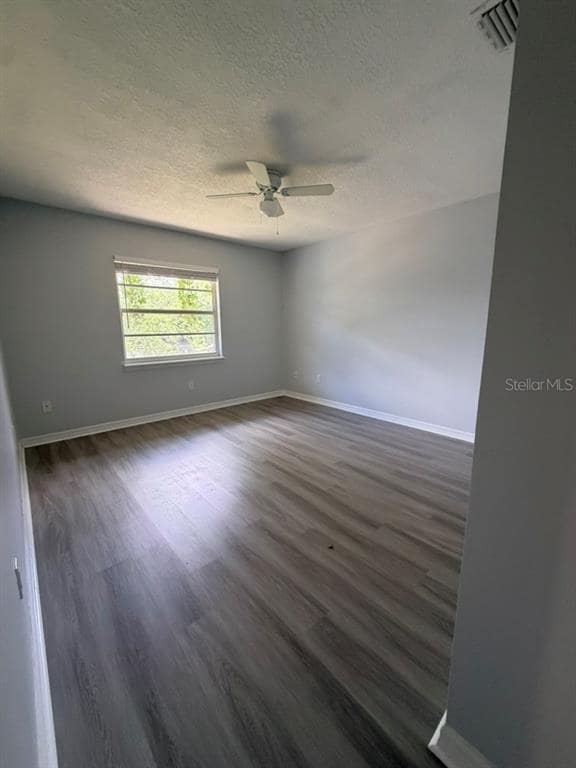 Building Photo - 1207 Almond Tree Ct