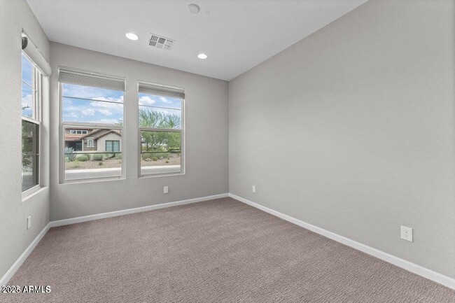 Building Photo - 3261 Maverick Dr