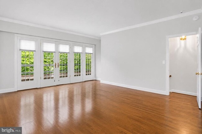 Building Photo - 4422 Westover Pl NW