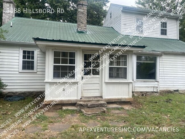 Building Photo - 3088 Hillsboro Rd