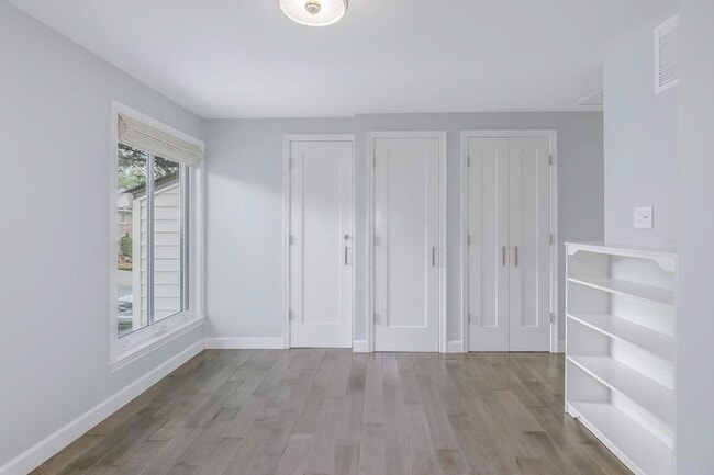 Building Photo - 935 S Taylor St