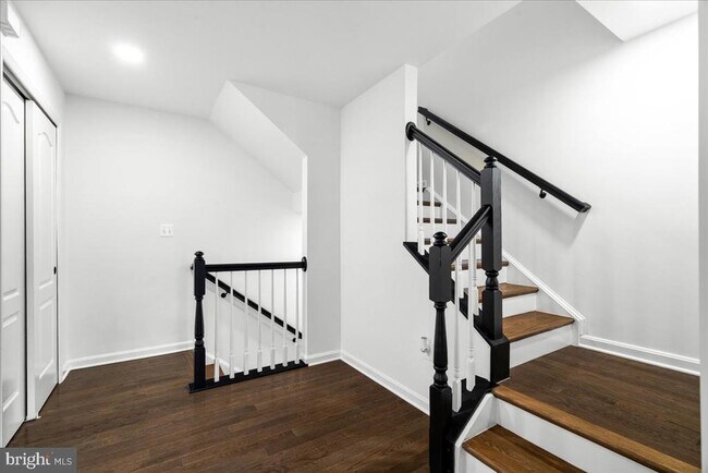 Building Photo - 116 Whiskey Creek Cir