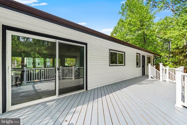 Building Photo - 203 Audreys Ct SE