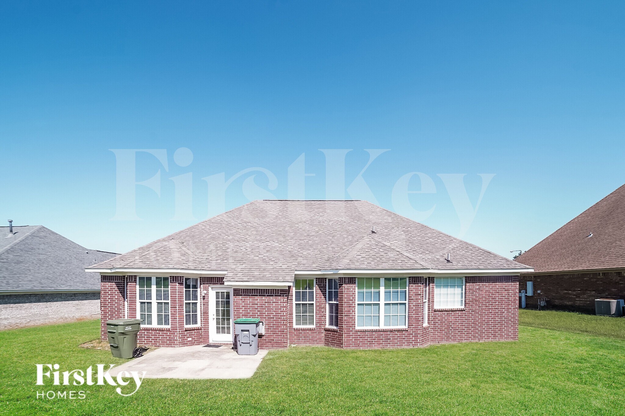 Building Photo - 5515 Southern Peake Dr