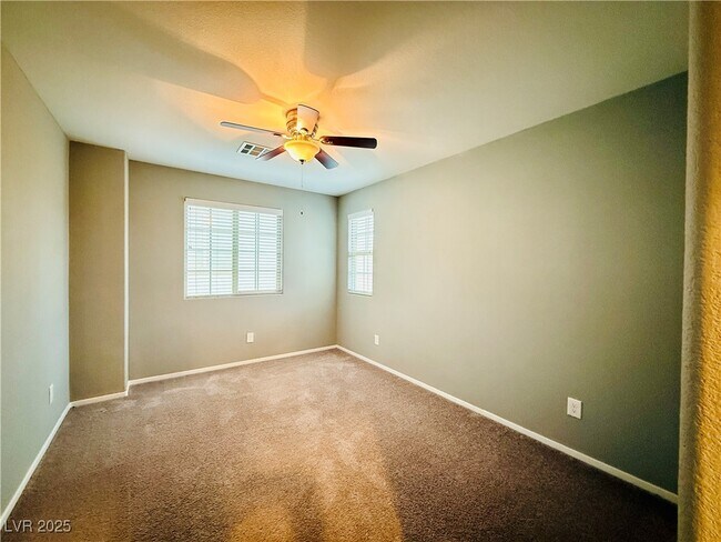 Building Photo - 253 Kindly Way