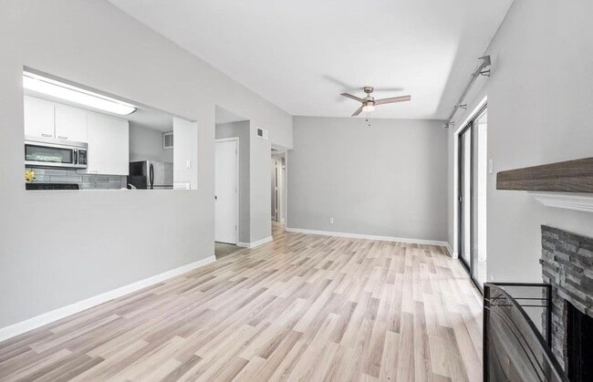 Building Photo - 3500 Tangle Brush Dr