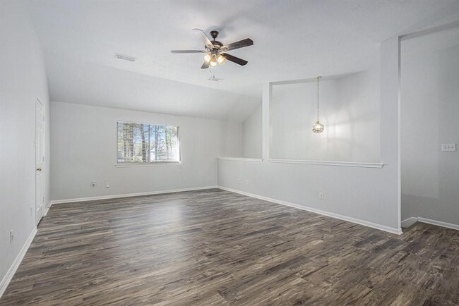 Building Photo - 907 Hinsdale