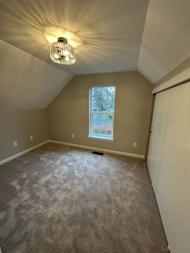 Building Photo - Tucked Away in Steilacoom