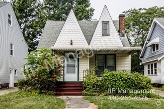 Building Photo - 340 E 197th St