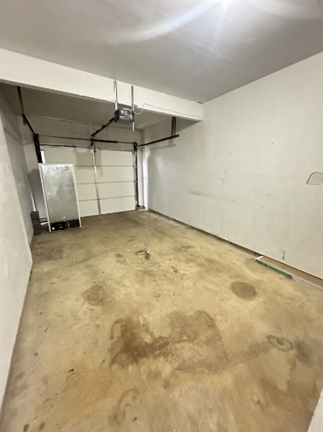 Building Photo - 2518 Leeper Dr