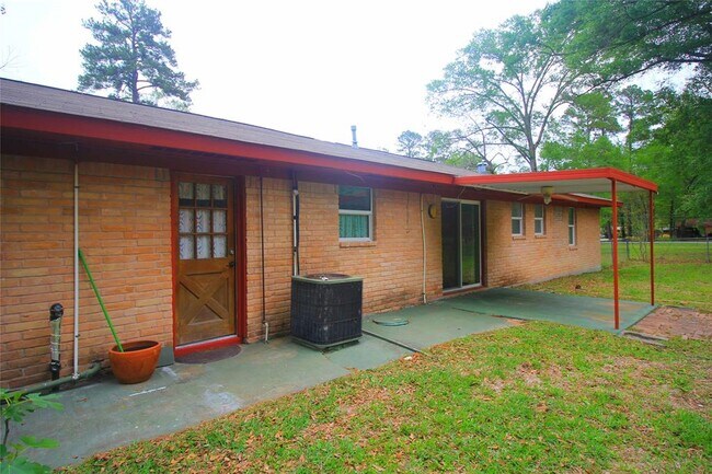 Building Photo - 9137 White Oak Dr