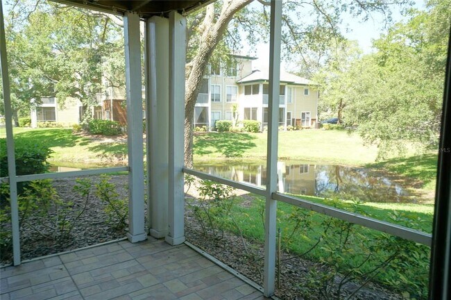 Building Photo - 10122 Winsford Oak Blvd