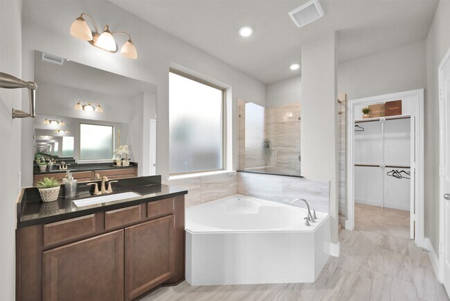 Building Photo - 19419 Canter Field Ct