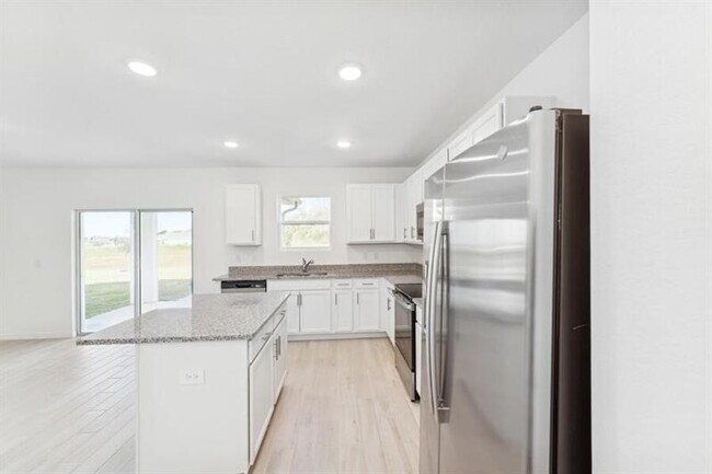 Building Photo - 5085 Armina Pl