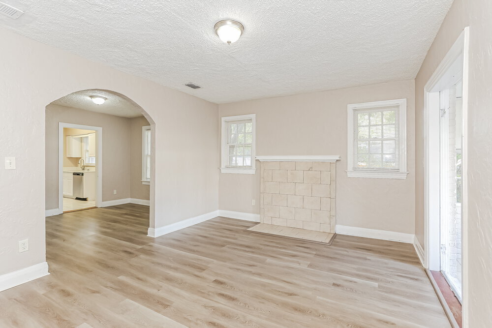 Building Photo - 6514 N Pearl St