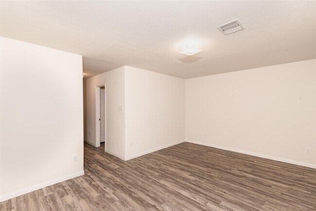 Building Photo - 12627 Rio Lindo St