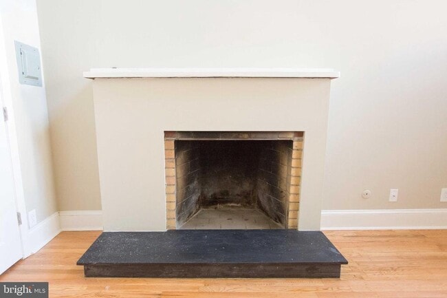 Building Photo - 723 Spruce St