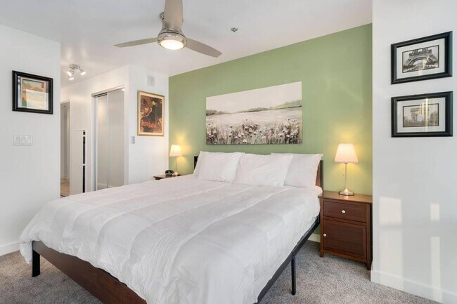 Building Photo - 801 15th St