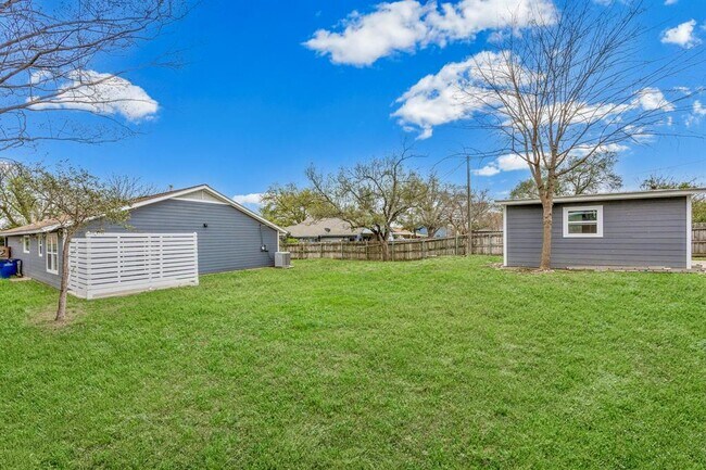 Building Photo - 13200 Elysian Fields Cove